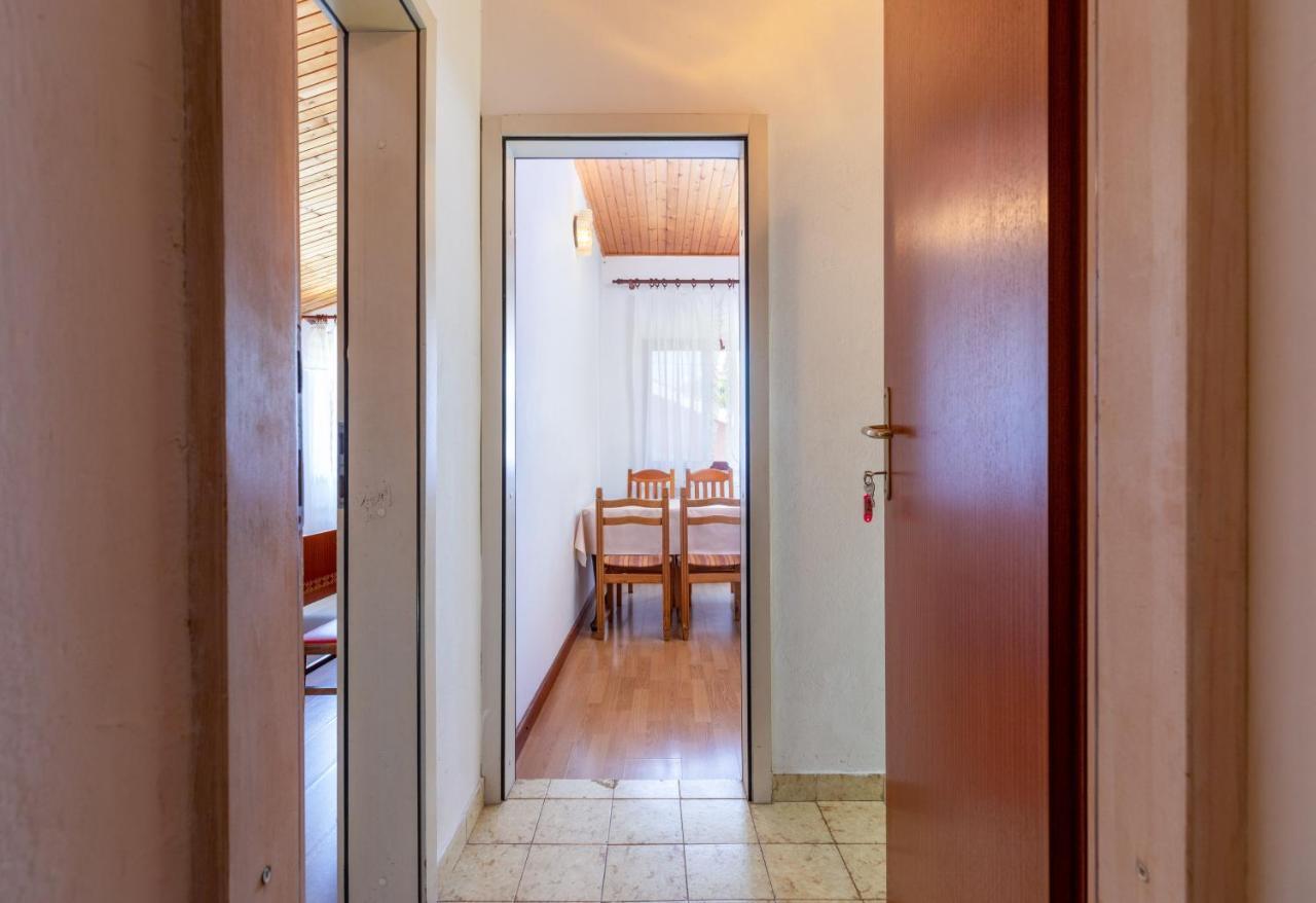 Apartments And Room Pergola Rovinj Exterior photo