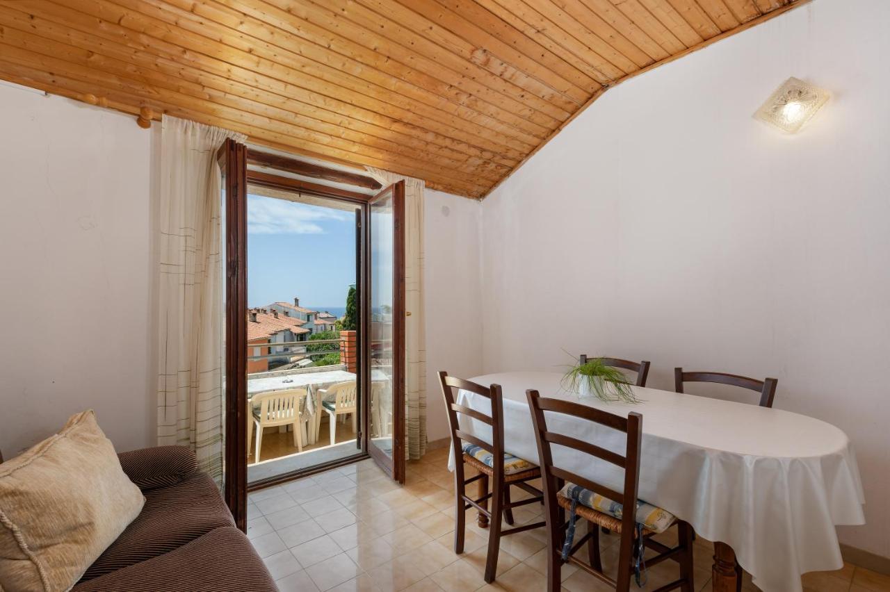 Apartments And Room Pergola Rovinj Exterior photo