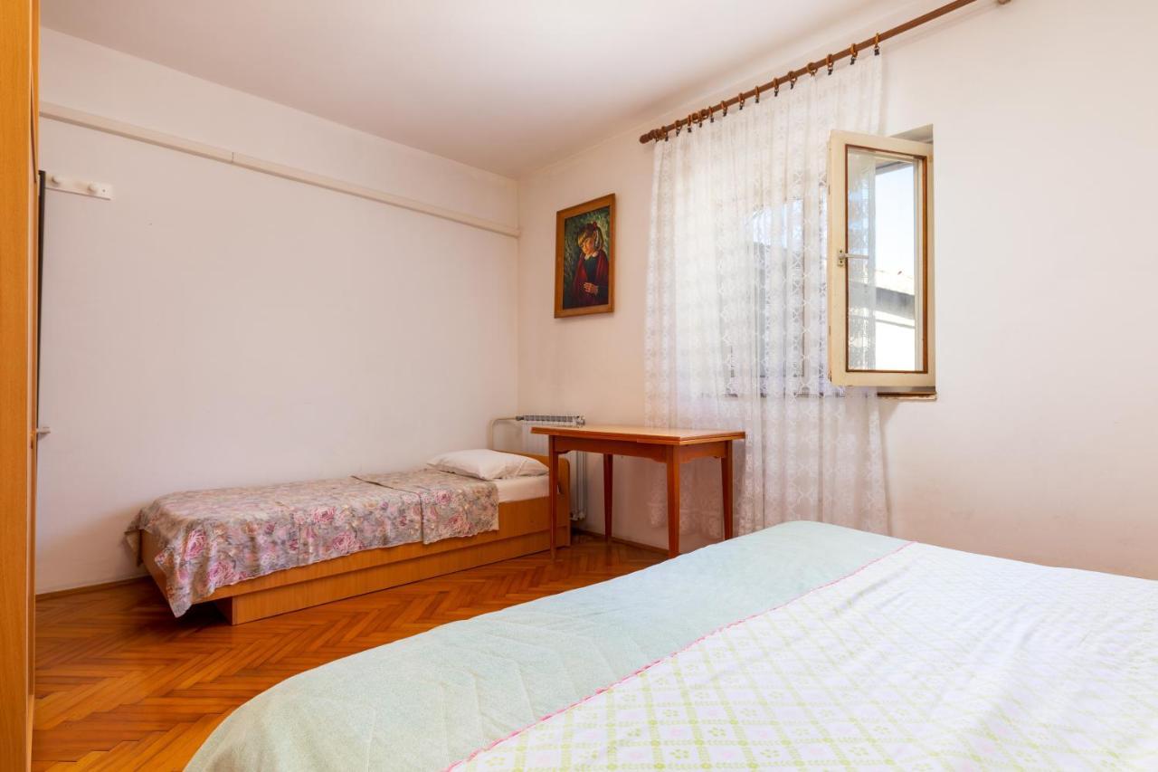 Apartments And Room Pergola Rovinj Exterior photo